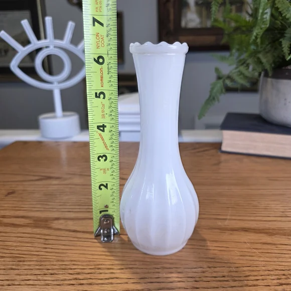 Vintage White Milk Glass Bud Vase - Ribbed Paneled Design - 6" MCM Home Decor - Picture 8 of 9